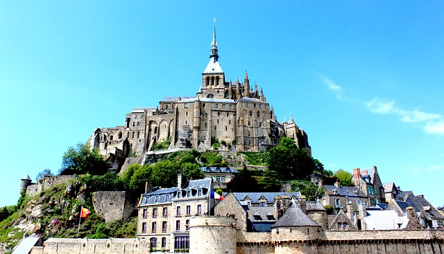 mont-saint-michel-discoveries